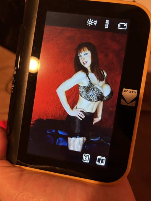 Thanks to the very generous Richard Solja buying this slide to digital converter I can finally start<a href="/tag/vintage"class="tags"><span>#vintage</span></a>