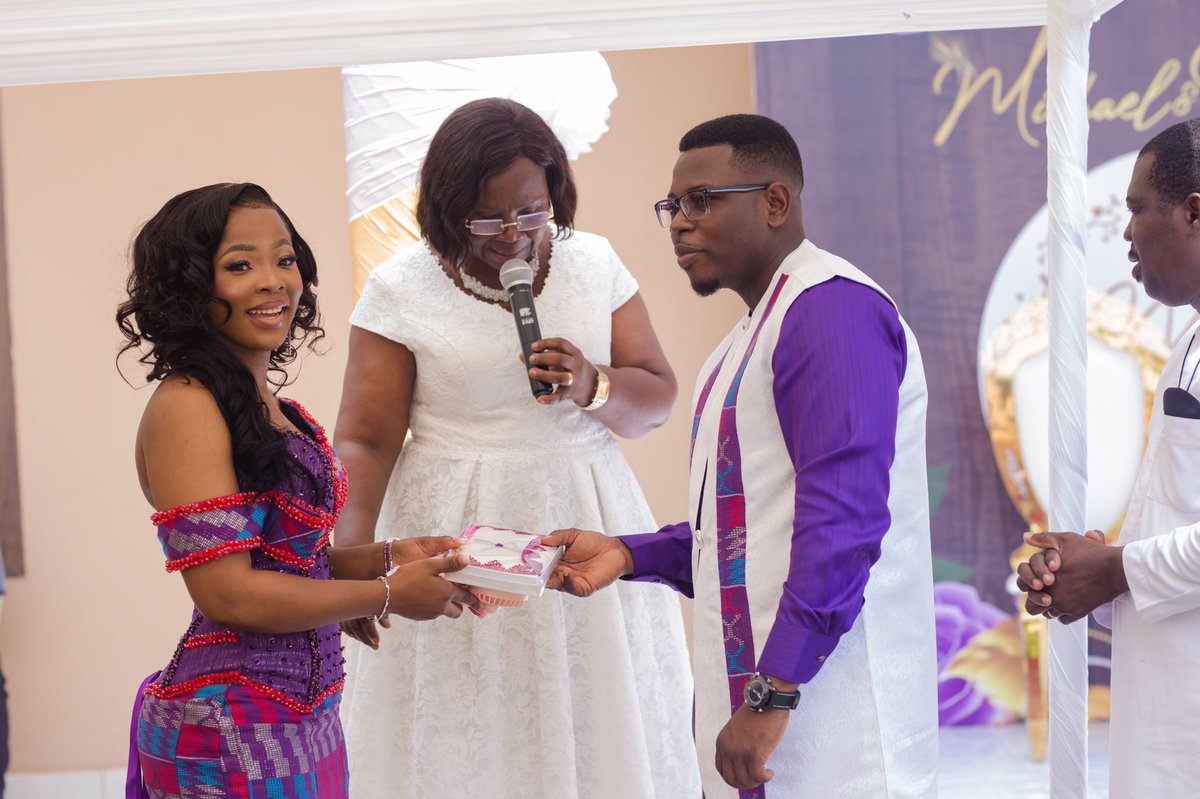 QuaysonEfya's tweet photo. Happy Tradivessary To us💜🤍💜 16th February 

May the foundation of our LOVE always be Christ.🙌

Everyday with you is a celebration of an unfailing love.  A love so strong, it conquers all. 🙌

Engagement and Traditional way of marriage is with Family. https://t.co/MYoAb22k2x
