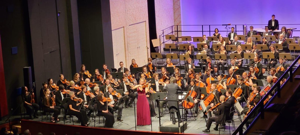 KITSinf's tweet photo. So schön war das dreistündige Musikfest letztes Wochenende ... 😍
Neues Programm: bereits in Vorbereitung. Seid gespannt! 😀

#karlsruhe #kitkarlsruhe #kulturinkarlsruhe #orchester #konzert https://t.co/L2UNcwbRJc