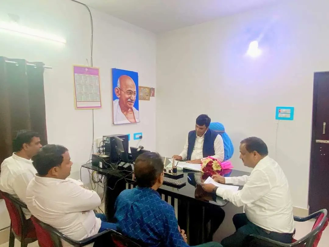Amaresh_Patri's tweet photo. #OLIC_Jajpur Division Office visit with SE, Executive Enginner &amp; other officials followed by #sub_divisional #review at #Jajpur_Town &amp; #Field_visit. https://t.co/0UjRusgSo5