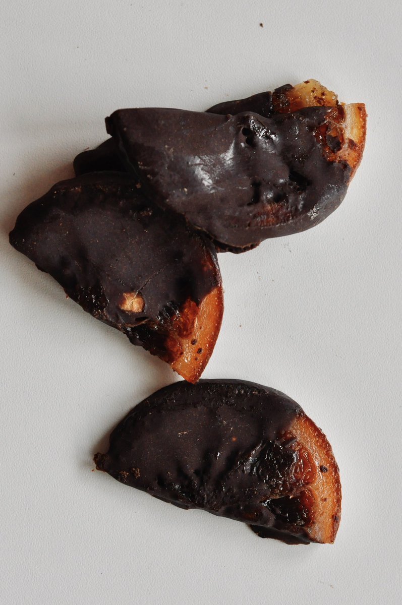 А ще усі наші сухофрукти можна смакувати у <a href="/ResidenceMc6/">Креативна Резиденція МС6</a> і споглядати краєвиди на Тростян😉