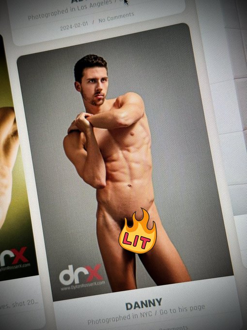130 MODELS (with their cocks out)&hellip; https://t.co/SOvtJjF7gt https://t.co/Q5pdJJuBnX