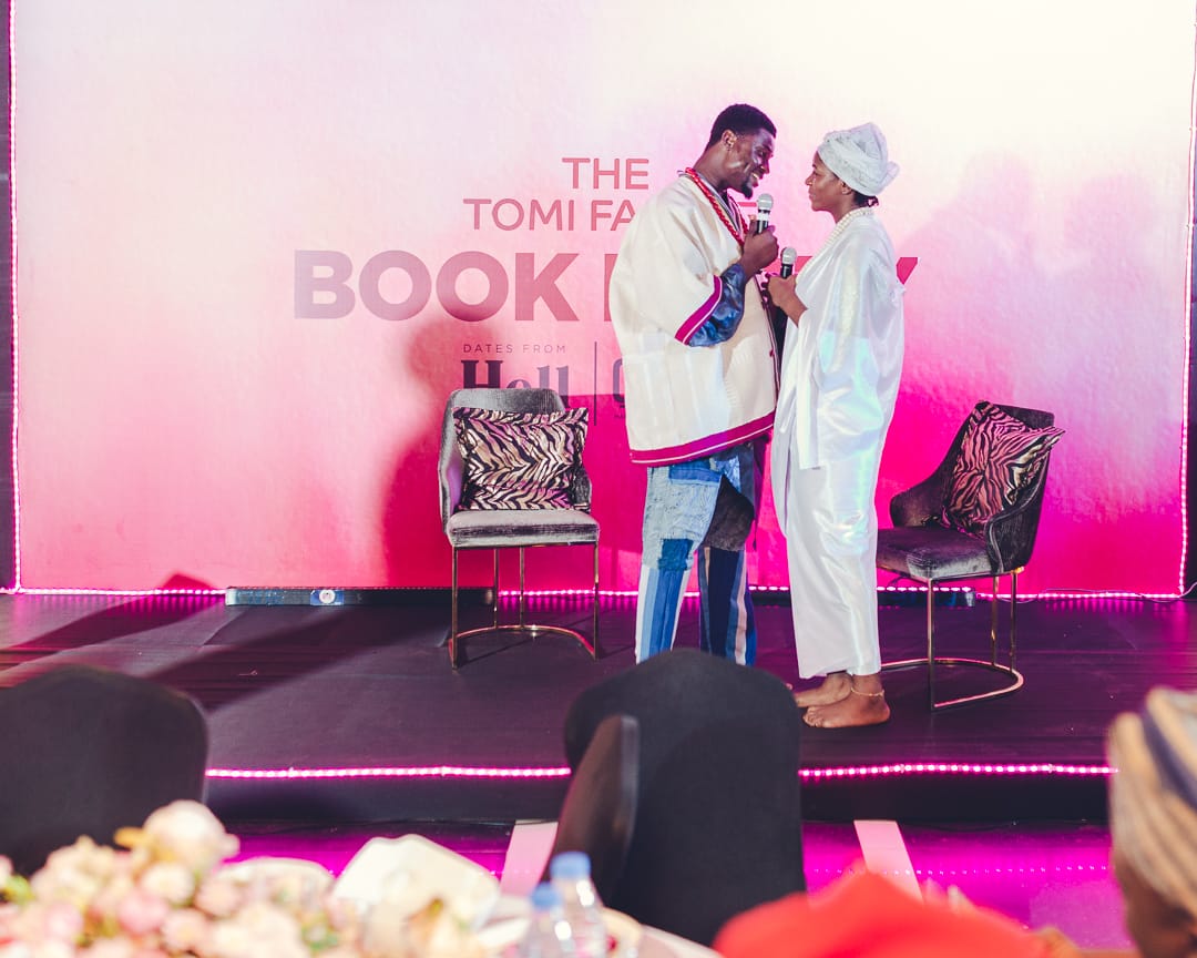 araisokun's tweet photo. This book party last Sunday was worth my while, even as it started later than scheduled. 
I've read 1/2 presented books - Ọlọ́bùn - &amp; it's thrilling. There shd be a quick presentation to the Òṣemàwé. Kudos, @onaolatomirin. The stage beckons.
Pic 2: Ògún &amp; Ọ̀ṣun in Ọlọ́bùn https://t.co/3on9W8oGWI