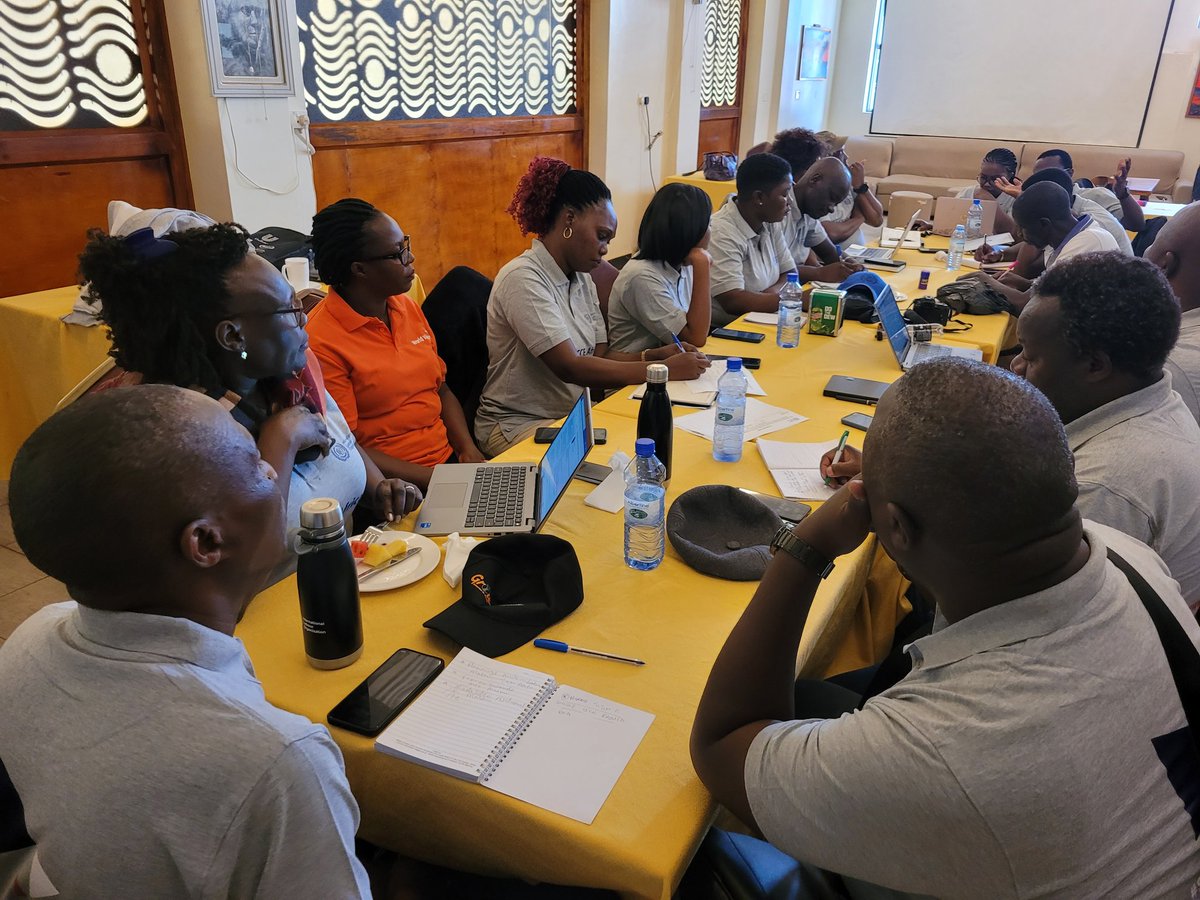 AfricaAccel's tweet image. #Uganda, #Malawi and #Kenya brainstorm ideas for collaboration and partnerships - for a #Tea supply chain free of #ChildLabour 🍵🫖
