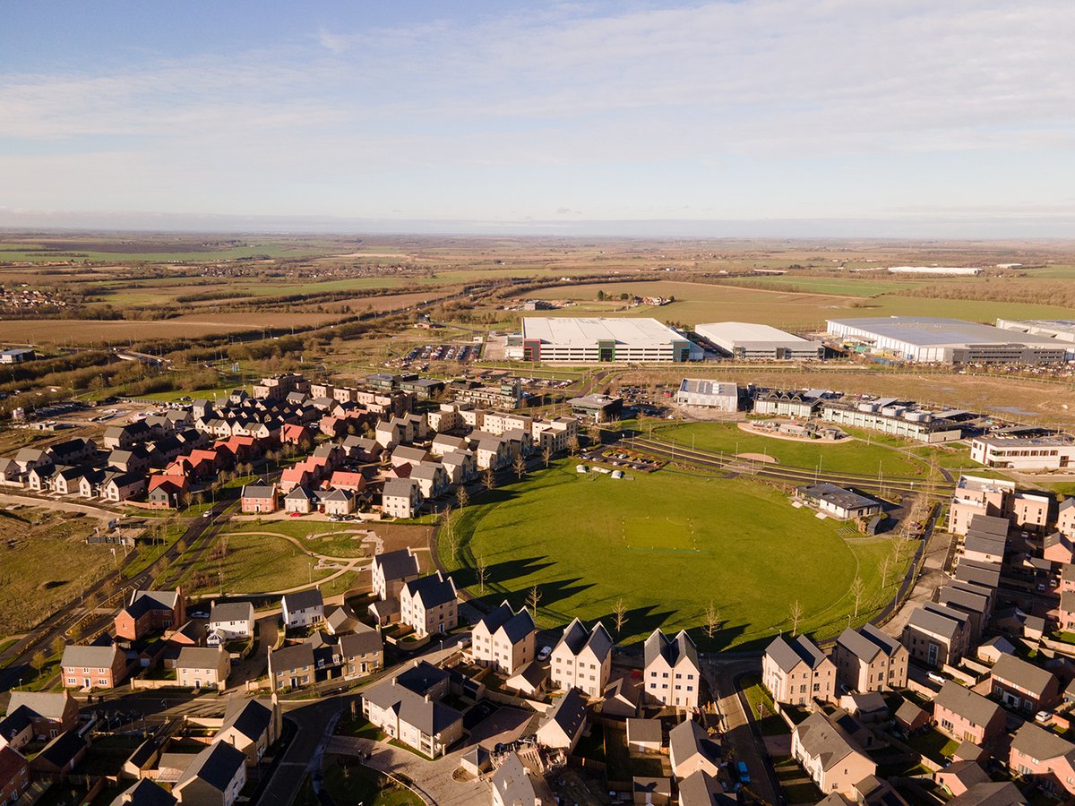 Alconbury Weald is a place to nurture your family, make new friends, grow your business &amp; enjoy seasonal events &amp; entertainment. Whether you are looking for a new home, settling in or just visiting, find out what #AlconburyWeald has to offer 👉 alconbury-weald.co.uk