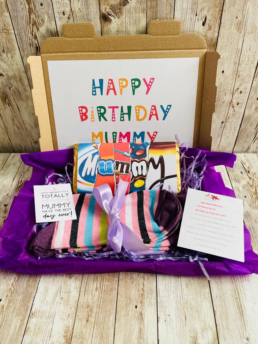 Lovely mummy gift. Personalised, pampering and chocolate #mummygift #giftformummy #mummybirthday #sendahug #bestmummy #etsy #specialgifts58foryou specialgifts58foryou.etsy.com/listing/145499…