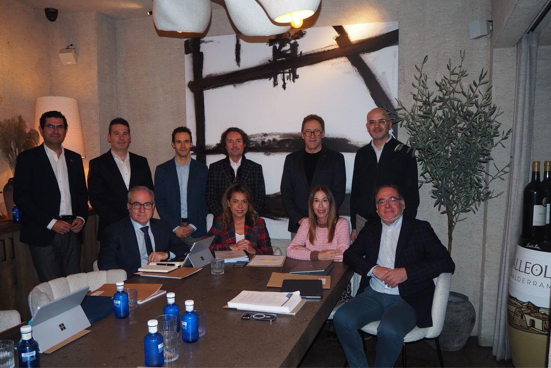 La suerte está echada! 7 de marzo, entrega IX #Premios #TransformaciónDigital <a href="/cyleconomica/">CyL Económica</a> ow.ly/JAlN50QCwGg #premiosdigitalescyl24  <a href="/caixabank/">CaixaBank</a> @aeiciberseg <a href="/camarascyl/">Consejo de Cámaras de Comercio CyL</a> <a href="/AETICAL/">AETICAL</a> <a href="/juliocesarlopd/">Julio César Miguel</a> <a href="/UVa_es/">Gabinete de Comunicación Universidad de Valladolid</a> <a href="/EIInfUVa/">Ei Informática Vall</a> <a href="/SMAF12360/">Agustín F. Sigüenza</a> <a href="/jcyl/">Junta de Castilla y León</a> <a href="/EFCyL/">Empresa Familiar CyL</a> <a href="/eduestevezg/">Eduardo Estevez Gudino</a>