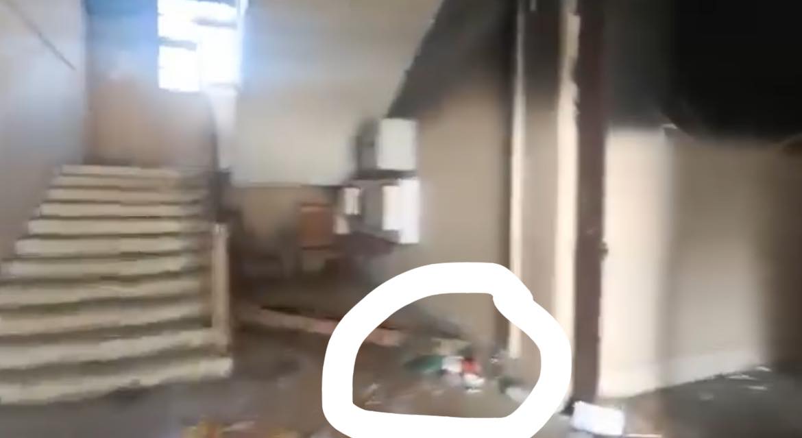 tomthounaojam's tweet photo. See what kuki has done after storming the DC complex at Churachanpur, a habitual liar. https://t.co/xOpzvDVavq