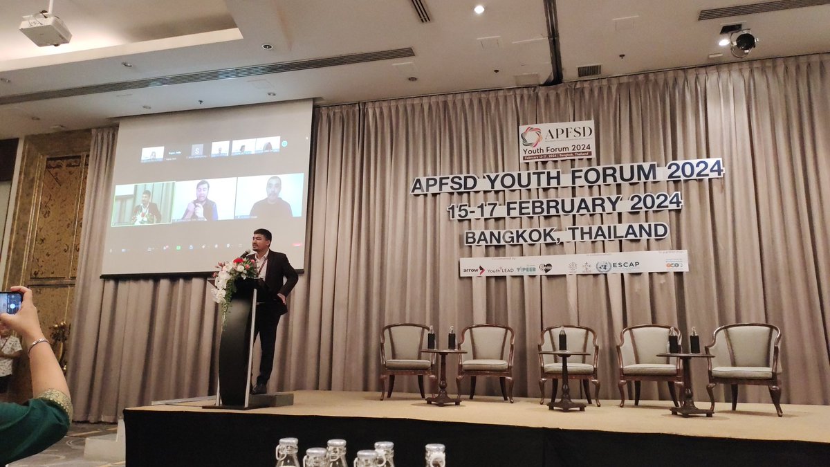 OmarfarukBD71's tweet photo. I am honoured to be here in the opening ceremony as a speaker of APFSD youth Forum 2024, which is held in the sukosol hotel, Bangkok from 14-17 February 2024. 
Really greatful for the @ARROW_Women❤️
#DAY2
#InnovationDay! 
#APFSDYouthForum2024 
#ARROW
#YPEER
#YouthLead
#unmgcy https://t.co/VQrNJmn3qu