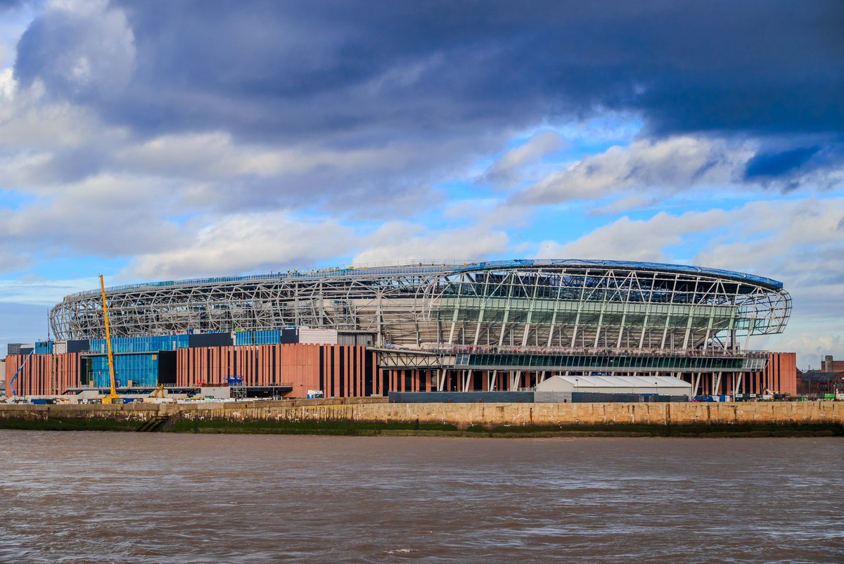 MerseyFerries's tweet image. 🏟️ The build of @Everton’s new stadium is progressing nicely on the banks of the #RiverMersey. 

Check out @EvertonStadium from the deck of the ferry. 

#EvertonFC #BramleyMooreDockStadium #Everton #Architecture #FootballStadium
