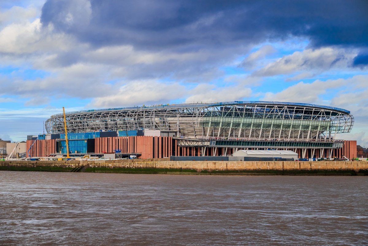MerseyFerries's tweet image. 🏟️ The build of @Everton’s new stadium is progressing nicely on the banks of the #RiverMersey. 

Check out @EvertonStadium from the deck of the ferry. 

#EvertonFC #BramleyMooreDockStadium #Everton #Architecture #FootballStadium