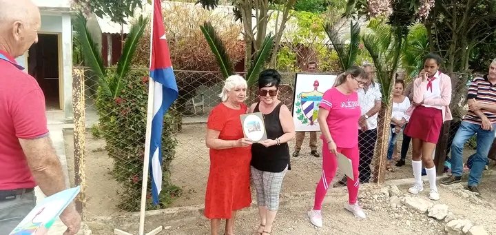 Rosa María Velazquez tweet media