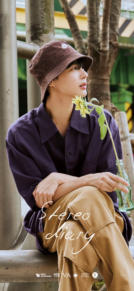 CBC__Official's tweet photo. [#최병찬]

🐤Choi Byung Chan🐤

1st写真集『Stereo diary』
2024年2月28日(水)発売✨

🎁 発売記念WALLPAPER 🎁

📱SIZE：1179x2556
💻SIZE：2560x1600

🐣特典付きご予約受付中❣️
https://t.co/2XAffYFV03

#Actor #Choibyungchan #ビョンチャン
#StereoDiary
#뉴웨이컴퍼니 #NEWWAYCOMPANY https://t.co/tNPli7v324