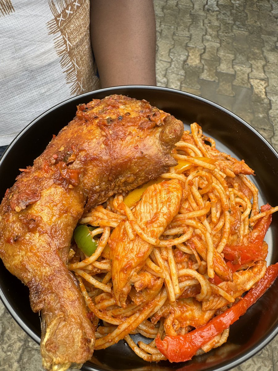 DeliciousNaija's tweet photo. Have you tried out our Chicken Pasta in Tomatoes Sauce? https://t.co/SwlatKTM4S