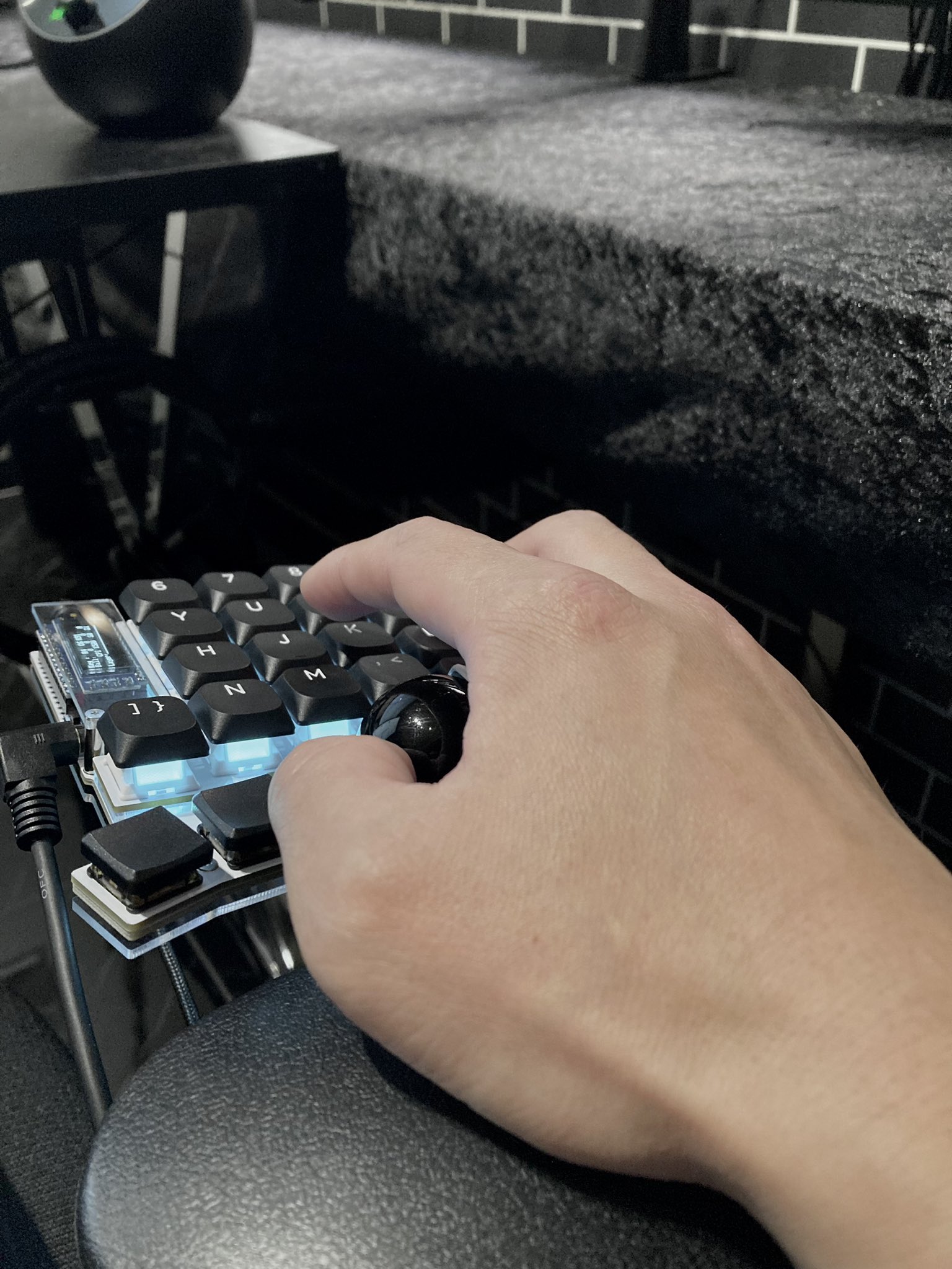 Nuages Gris keyball61 オーダーメイド黒仕様 Keyball61 黒／白 | Shirogane Lab