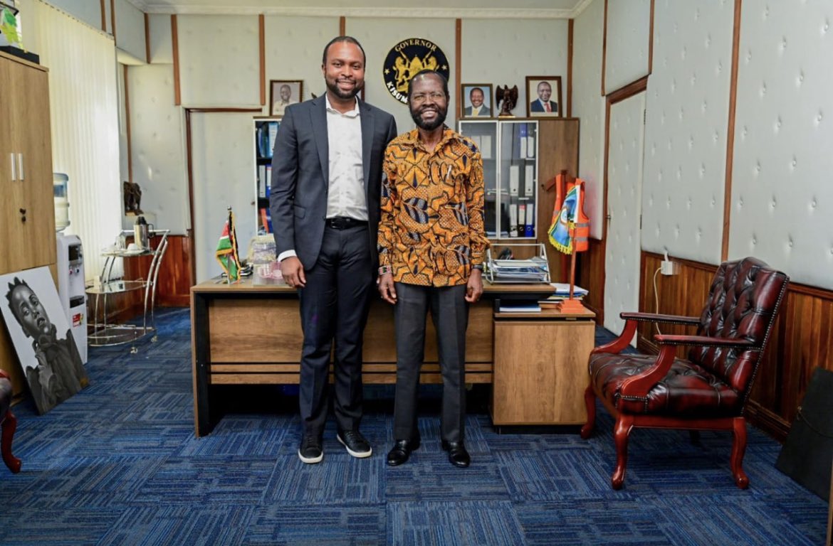 odbavc's tweet photo. Cancer treatment accessible for all in Kenya with @HuroneAI
Its CEO @KINSDR met with the Governor of Kisumu, the county is a leader in innovation and universal health coverage, to secure support for its solutions and democratizing cancer care.
#HuroneAI #CancerCare #Kenya https://t.co/DAs26Ph2Bx