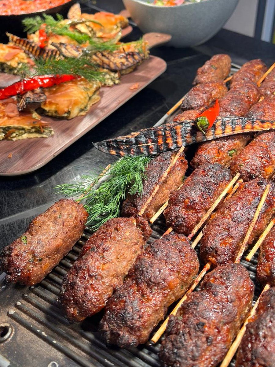 RHS Catering tweet media