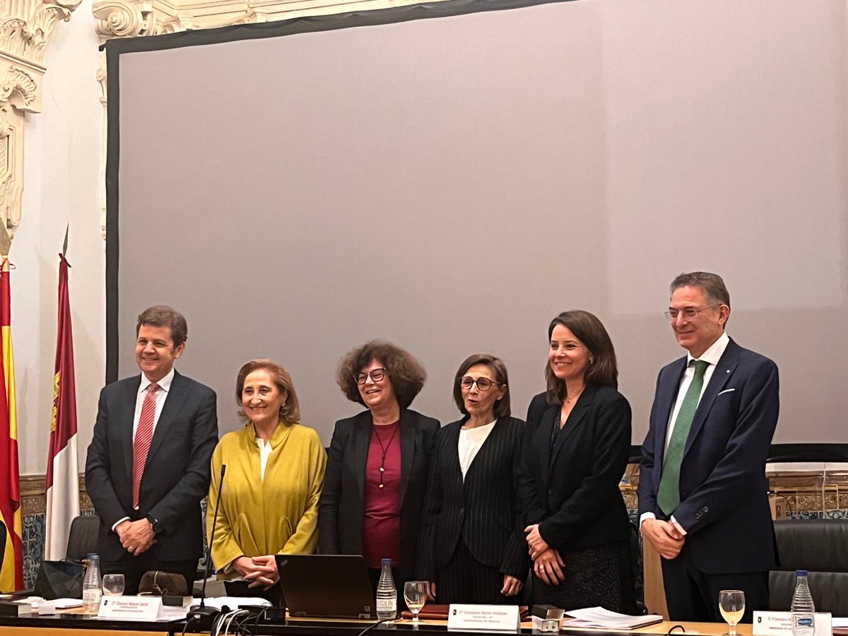 Felicitamos a Susana de la Sierra, profesora de <a href="/uclm_es/">Universidad de Castilla-La Mancha</a> e investigadora del <a href="/CEEUCLMTOLEDO/">CEE-Luis Ortega UCLM</a>, que ayer superó con excelencia el concurso de acceso a la plaza de catedrática de <a href="/uclm_es/">Universidad de Castilla-La Mancha</a>