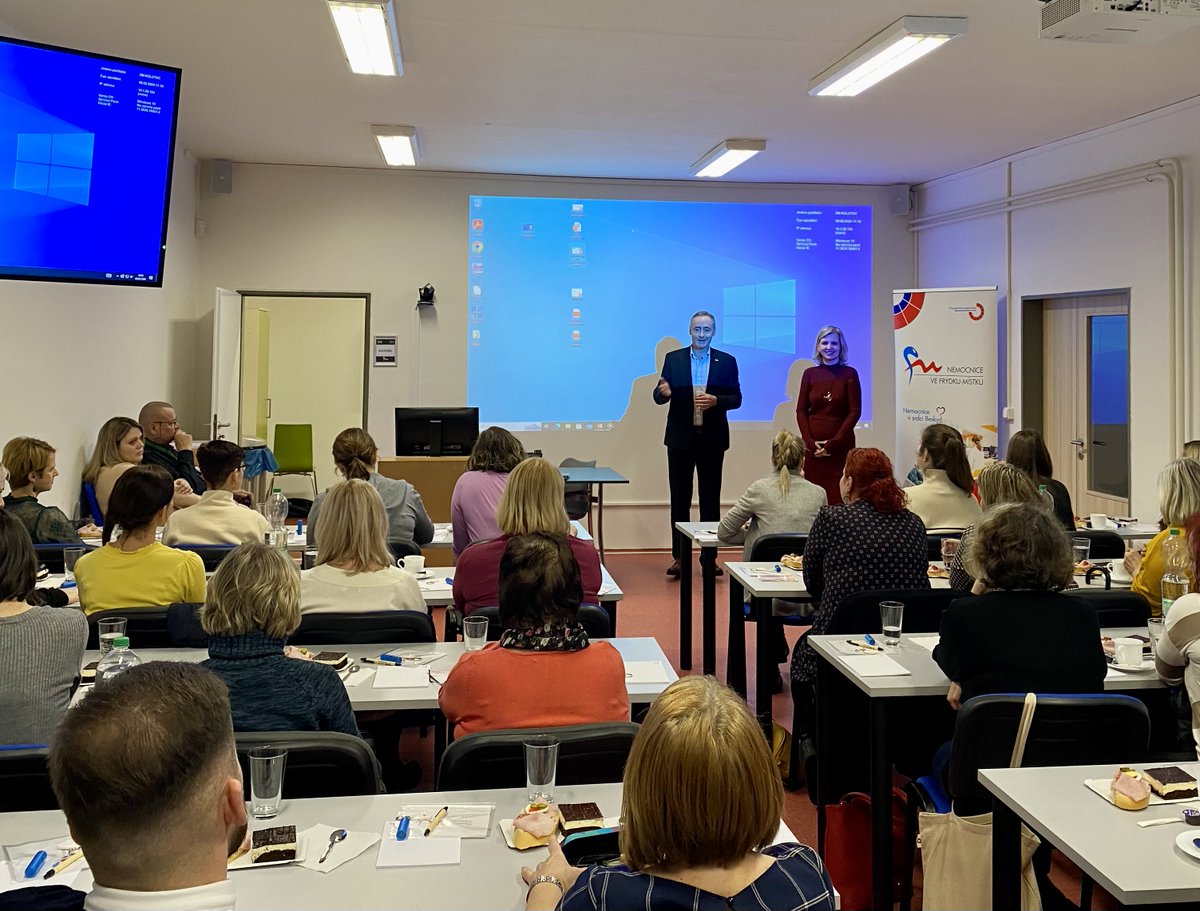 nemocniceFrydek's tweet photo. Dětské oddělení naší nemocnice uspořádalo dne 8. února 2024 úspěšný seminář pro praktické lékaře pro děti a dorost, kterého se zúčastnilo více než 40 pediatrů a dětských sester z Frýdku-Místku i z přilehlého okolí. ✅👩‍⚕️👨‍⚕️

Přečtěte si více⬇️
https://t.co/vznDC6Y8Vg https://t.co/Kin9UL4sef