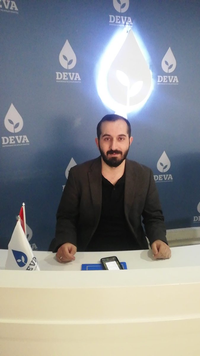 devaankarada's tweet photo. Bugün İl Binamızda nöbetçilerimiz İl Yönetim Kurulu Üyelerimiz Halil İnce ve Faruk Erdoğan, siz kıymetli hemşehrilerimizi misafir etmek ve sizlerle hasbihâl etmek için il binamızdalar.
🌱💧🌱💧🌱💧🌱
#DevayaDavet
#AnkaraİçinHazırızBizDEVAYIZ

@devapartisi
@alibabacan
@nutkuakin https://t.co/lklFXGW9BR