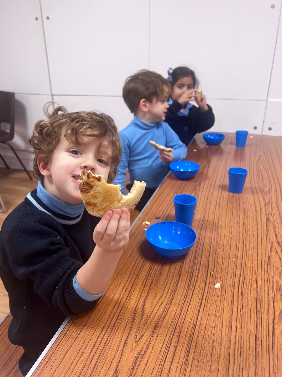 Upton House Nursery (@uptonnursery) on Twitter photo Another fun extended week this half term. We were all busy celebrating love and pancakes!
☺️♥️🥞
#LittleUptonExtendedWeeks
#EYFS
<a href="/UptonHouseSch/">Upton House School</a> Another fun extended week this half term. We were all busy celebrating love and pancakes!
☺️♥️🥞
#LittleUptonExtendedWeeks
#EYFS
<a href="/UptonHouseSch/">Upton House School</a>