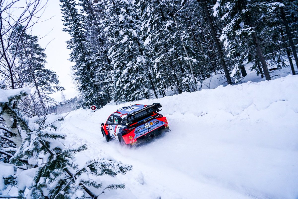 #RallySweden SS3 stage win! 
#HMSGOfficial #L4PPI