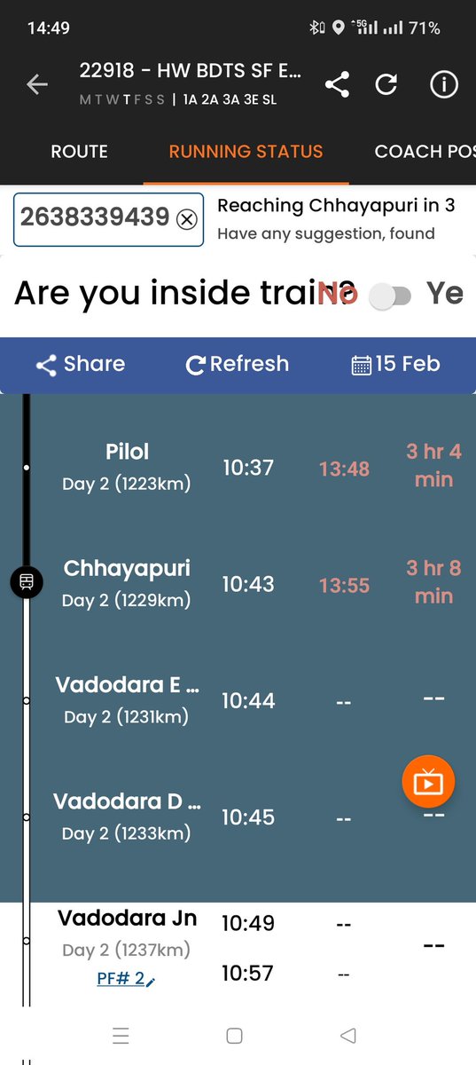 hastwalap's tweet photo. @RailMinIndia @WesternRly 
Don't run these types of trains which railway can't manage and spoil the time of thousands odd passengers.
Hell... stationed at outer for last Minutes Vadodara😡 https://t.co/3Li4M2vwV0