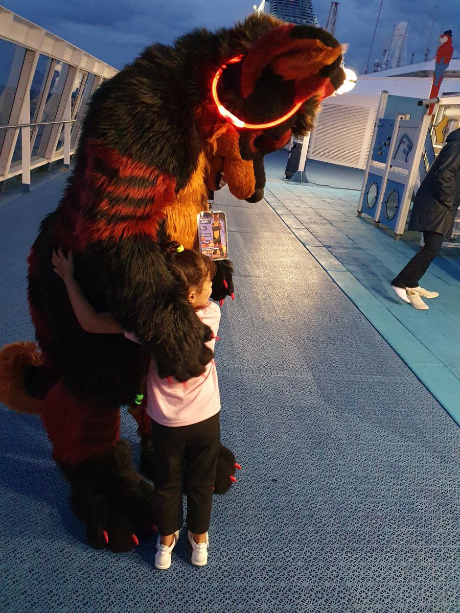 Zero_puppy's tweet photo. Finally the wait is over! NFC is just around the corner https://t.co/h03UBjXfDg