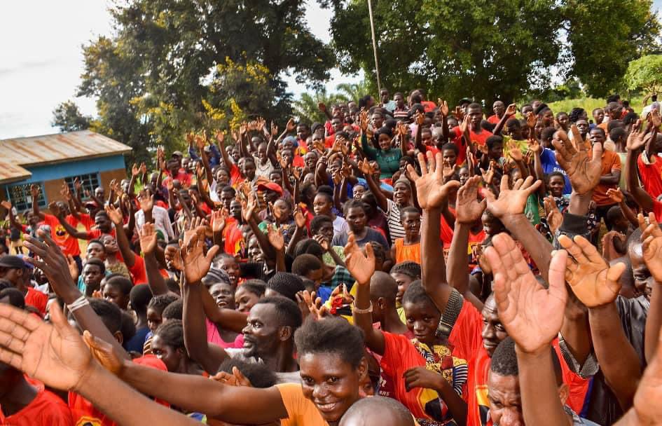 A landslide victory for our party, the UPND, in the just ended Kayo Ward by election in #Mwansabombwe. Good to see a by election in any part of 🇿🇲 these days can go unnoticed due to the peace that now reigns. We thank our citizens for the show of confidence in our administration.