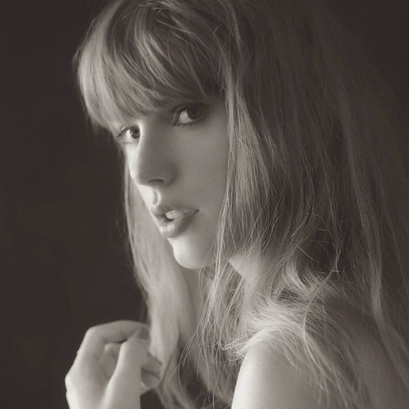 TheSwiftSociety tweet picture