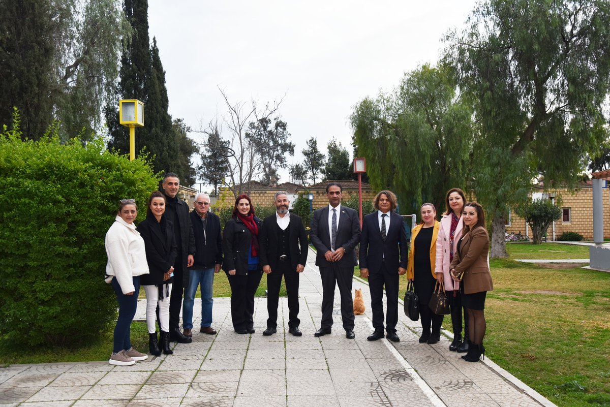 CSGBPR's tweet photo. Çalışma ve Sosyal  Güvenlik Bakanı Sadık Gardiyanoğlu SOS Çocuk Köyü’nü ziyaret etti. 
Bakan Gardiyanoğlu’na ziyaretinde Bakanlık Müsteşarı Serkan İlseven,Sosyal Hizmetler Dairesi Müdürü Alev Ecevit eşlik etti.@CocukSOS https://t.co/XNvUlWoSPu