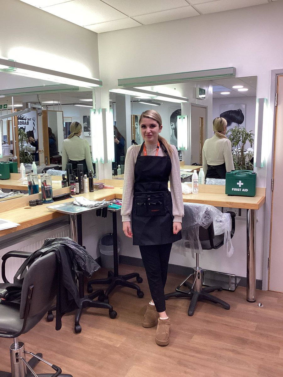tconstance13's tweet photo. Congratulations to Hollie, a Hair Professional apprentice @ApprenticeCCN @norwichcollege Not only did she pass her final EPA exam with Distinction her client donated her hair to the little princess charity. #hairprofessional @cityandguilds #hairdressing https://t.co/OQrj7wEL4v