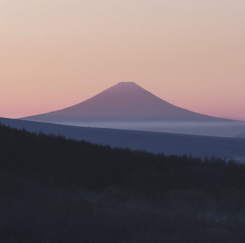 早起きした甲斐があった100km以上離れた所から見る富士山