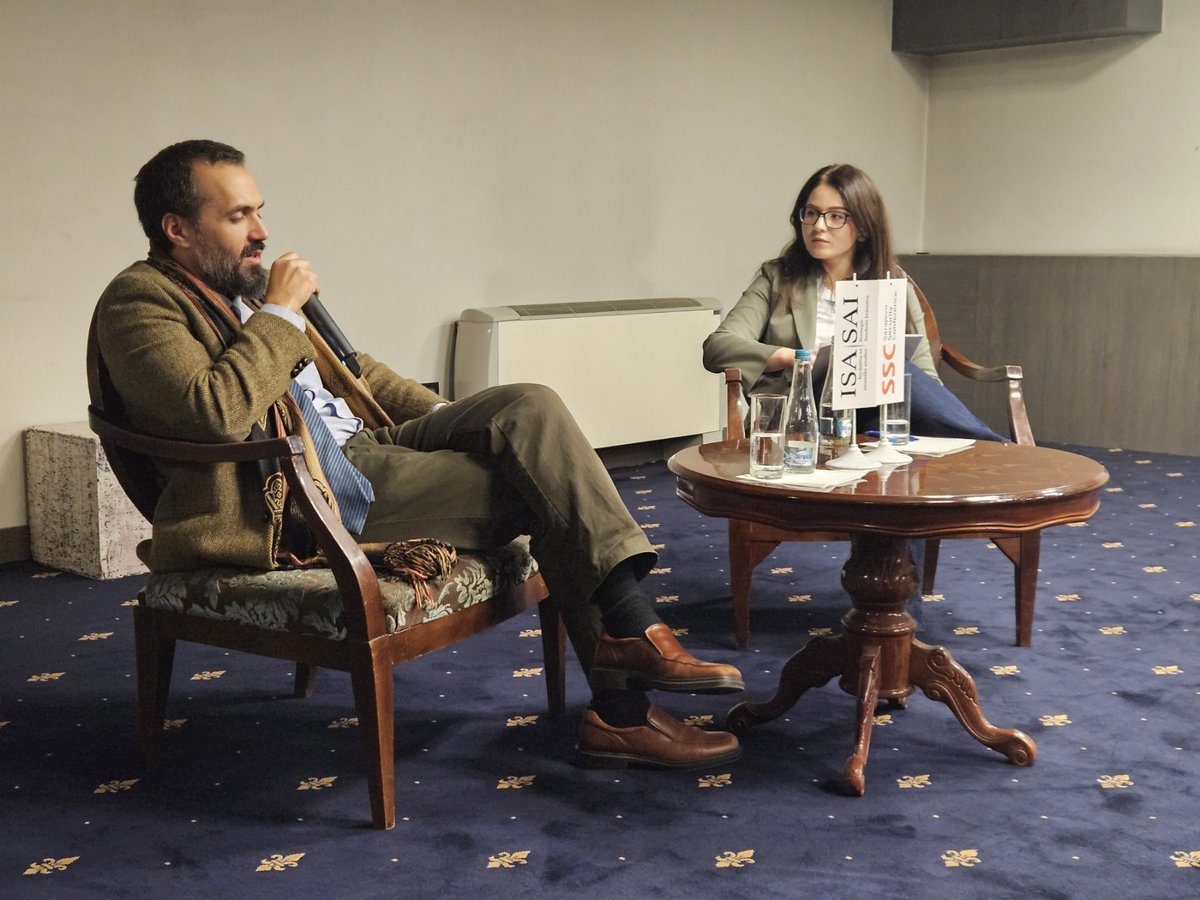 SAI_ISA_BH's tweet photo. We are thrilled to have hosted our 1st session of #StrategicEncounters and what a session it was! We were honored to have welcomed @hahellyer as our esteemed first guest for a comprehensive, intellectual and inspiring exchange!

Stay tuned for more from #SSC2024! https://t.co/JxD6gKwYmJ