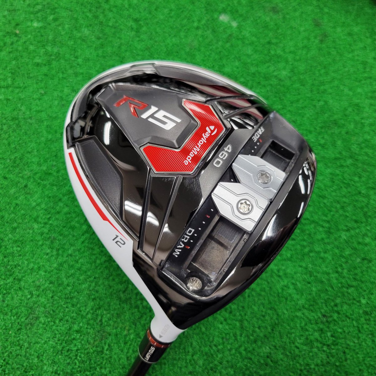 dotlinegolf's tweet photo. 美品のR15 460ドライバー入荷しました🎵
こんなにキレイな状態はもうなかなかお目にかかる事ができないかもしれませんね！
お店では試打もできますので気になる方はDMお待ちしております。
#テーラーメイド https://t.co/7P0Y1epERu