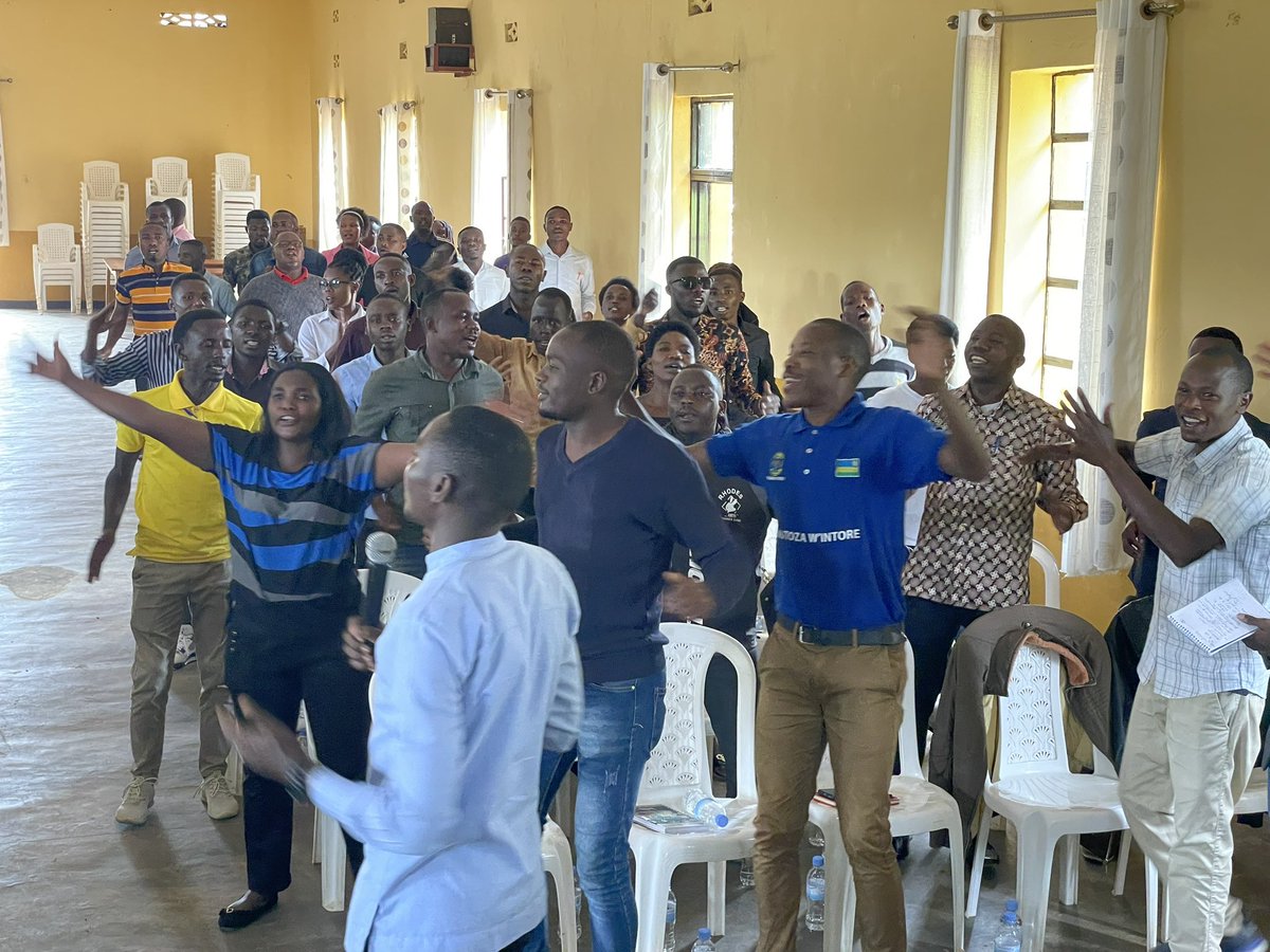 nyamashekenyc's tweet photo. Uyu musi Urubyiruko rwa @Nyamasheke muri  morale nyinshi biteguye kumva  impanuro bahabwa n'Ihuriro ryabagize Inteko ishinga amategeko rikumira Jenoside ihakana n'ipfobya rya Jenoside yakorewe Abatutsi (AGPF). @Unity_MemoryRw @RwandaYouthArts https://t.co/FCfckuzR7L
