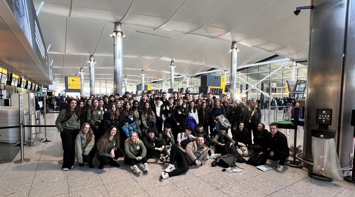 MissDouglassGG's tweet photo. All through departures nice and smoothly ✈️🇮🇸🌍 https://t.co/wcyhvhzLO1