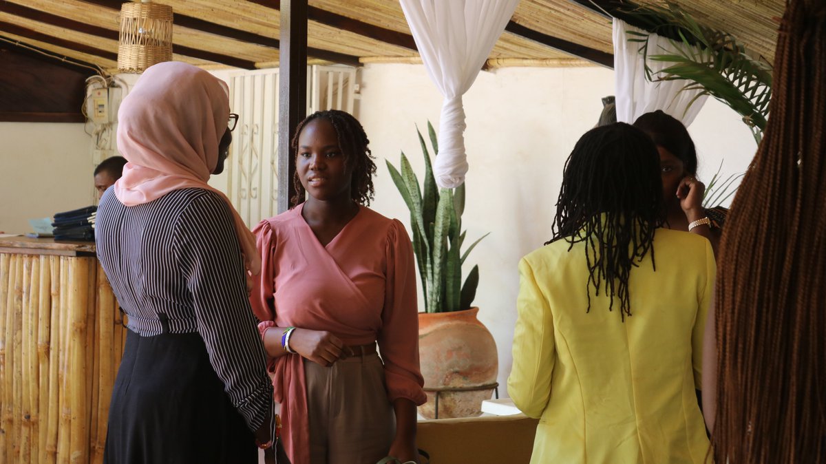 Ambassador Sharon Cromer recently hosted our 2023 @WashFellowship Cohort to a closing luncheon at the Fajara Garden. These inspiring fellows, including Cherno Gaye, Abdoulie Conteh, Rose Coker, Kadijah Bokum, Omar Cham, Saffiatou Nyang, Sainabou Drammeh, Saikou Suwareh Jabai, and…