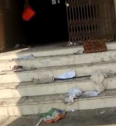 Gooner_Homer's tweet photo. @dintentdata The desecrated Indian Flag lies on the Floor in front of the DC office as seen in the Video today.

The profiles you have screenshot are habitual liars. Despite being Pastors one of them indulges in  daily fake news https://t.co/zWapVpMbip