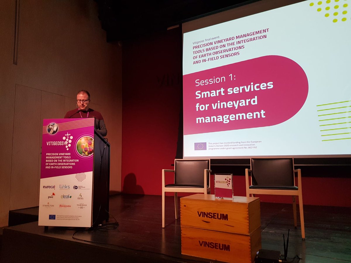 vitigeoss_EU's tweet photo. Josep Pijuan (@jpiju), researcher at the Applied Artificial Intelligence Unit of @eurecat_news, moderates the first session of #VitiGEOSSFinalConference focused on intelligent services for smart vineyard management

🔴Stay tuned! https://t.co/njuc5cIXXC https://t.co/4zdsdqs5xR