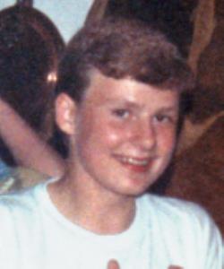 This week marks Lee Boxell's birthday. He was 15 years old when he was last seen in #Sutton #Surrey on 10/09/1988. We are thinking of Lee's loved ones. Learn more about Lee's story on The Missing podcast: misspl.co/Q3A650QyJLN #findLeeBoxell misspl.co/rhSG50QyJLP