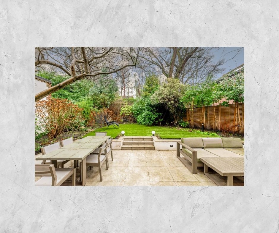 StellaLange's tweet photo. Impressive 2,240 Sq Ft Apartment with Private Garden On The Lower Slopes Of Hampstead
Redington Gardens, Hampstead, NW3
Available April - £3,230 per week* (£14,000 PCM)      *Fees may apply  
https://t.co/BCstHNmoZW https://t.co/4qb4nJ0HlV