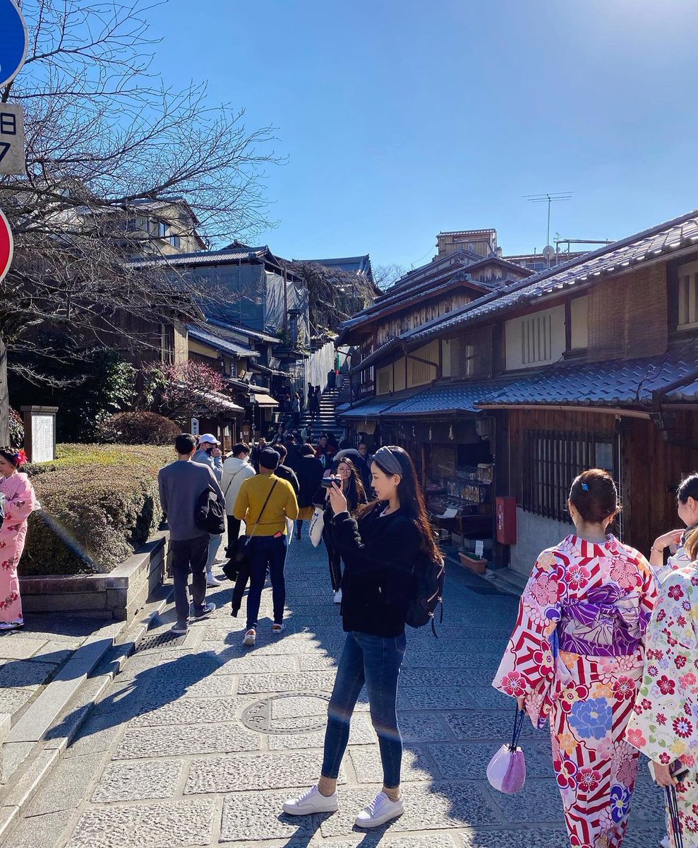 노장수, 가끔 하늘을 봐. 거기서 네 별을 찾아봐. 우린 누구나 별의 조각들이니까.