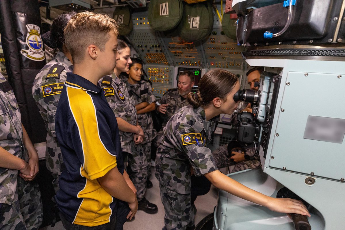 ⚓HMAS Dechaineux visited the Port of Melbourne on the 10th – 12th of Feb 2024 as part of their planned activity schedule. While in port, HMAS Dechaineux provided submarine tours to the @NavyCadetsAUS as part of their ongoing learning and familiarisation. #YourADF #AusNavy