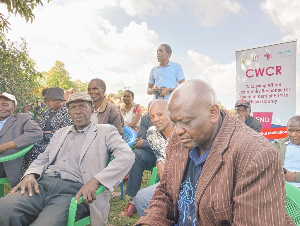 TunawezaEmpower's tweet photo. FGM including its emerging trends at the cross-border remains a problem to development &amp;economic attainment of girls &amp; women.
We continue to conduct community-led dialogues across Kenya &amp; Tanzania in Kuria Kenya to accelerate mechanisms to #EndCrossBorderFGM in Migori, Kenya. https://t.co/aZDRPt3ck9