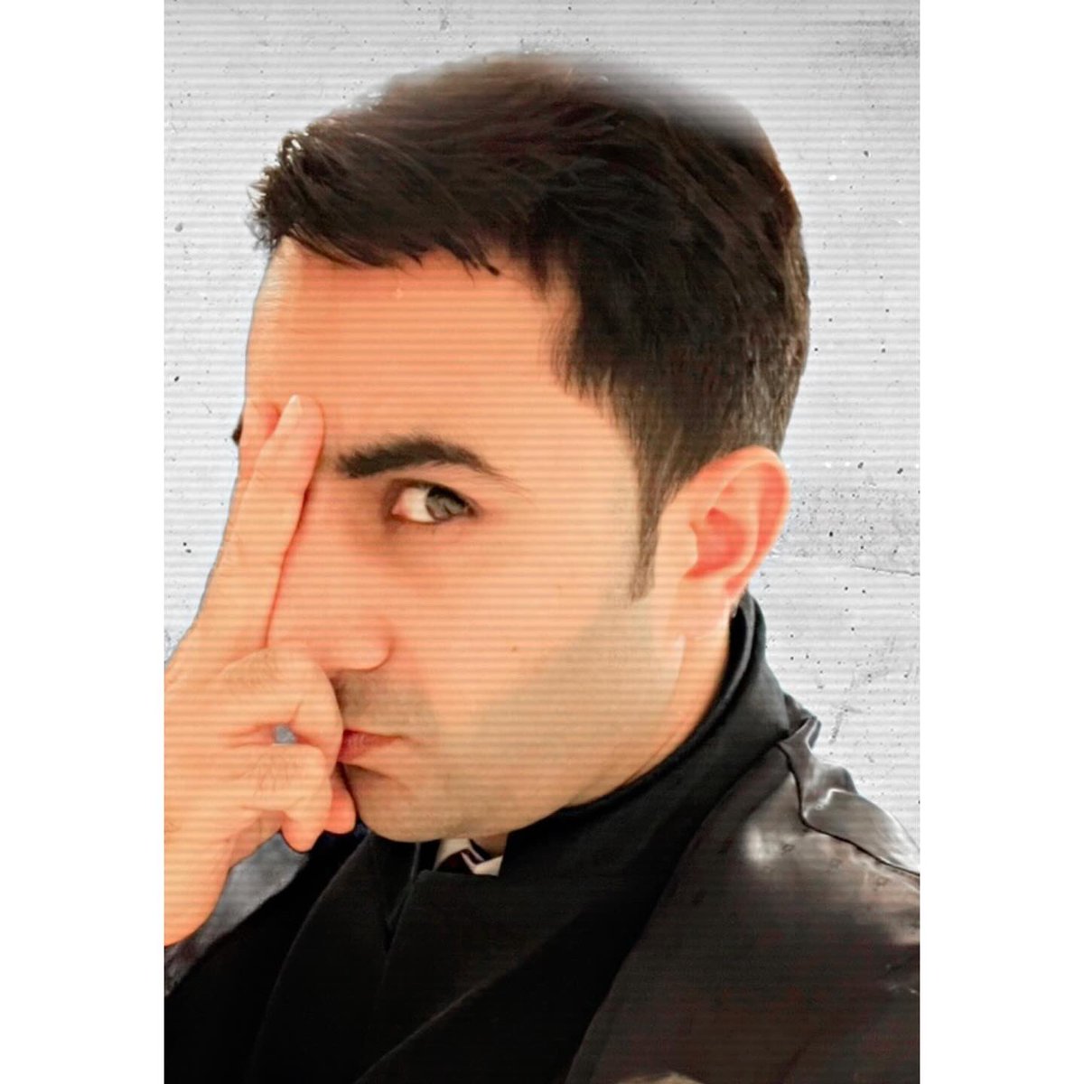 mrbonsingh's tweet photo. To appear calm on the outside🫤one has to fight a lot on the inside.

#Dreamactor #dreamemraanhashmi @emraanhashmi #idol #fanlove #Awarapan https://t.co/E2D4cqConl