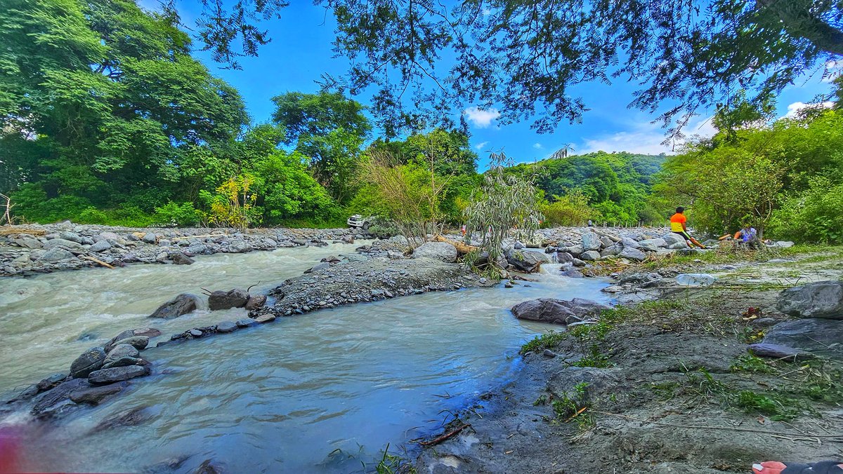 SoolQuipildor's tweet photo. Si vienen a SALTA... Sin dudas este sitio DEBEN conocer!! Ideal trekking, avistaje, mate, bollito y coso.

Sitio: Río Blanco y Río Toro en Quebrada del Río Toro, Campo Quijano, Salta https://t.co/xuoouilSGL