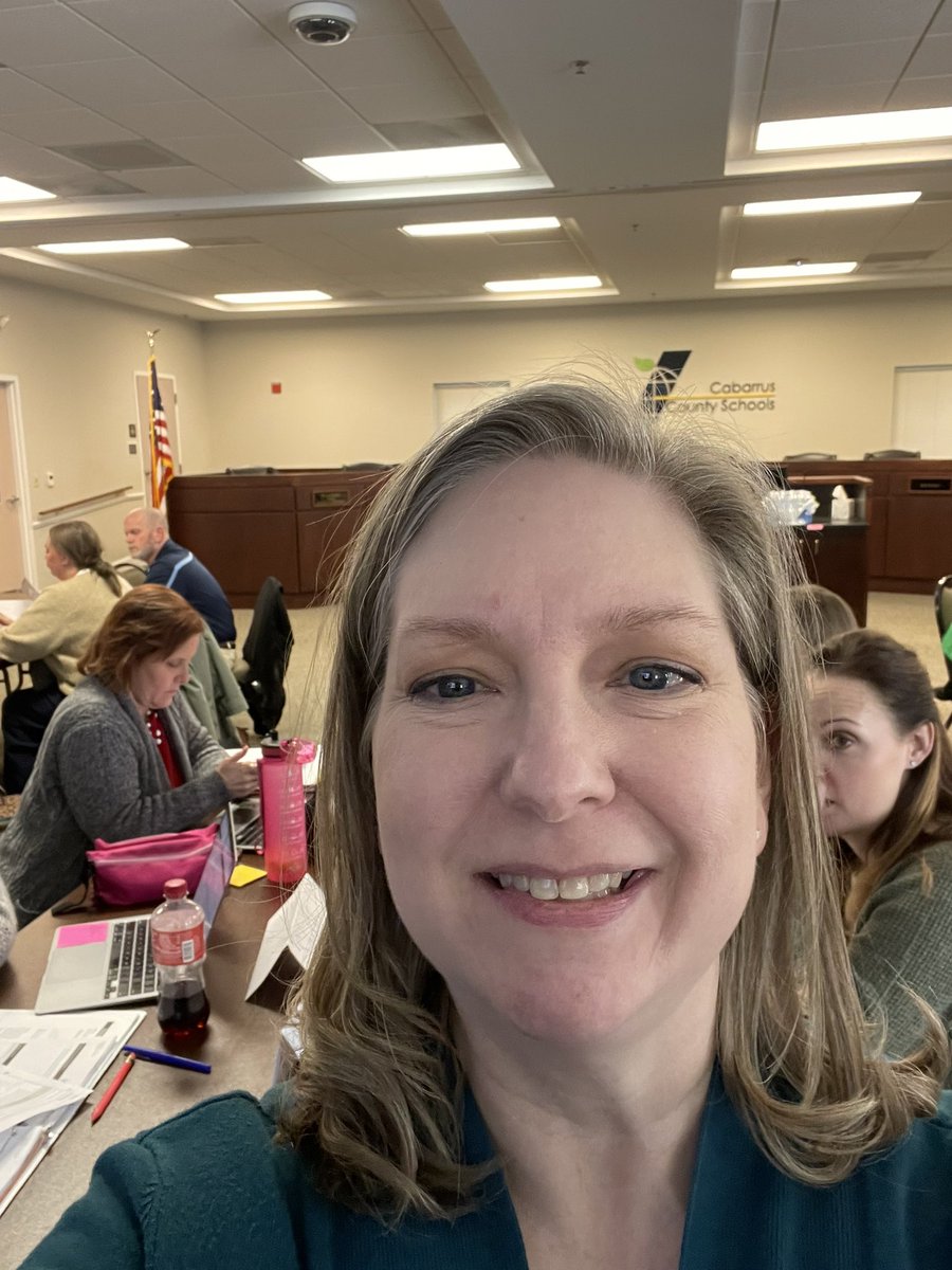 Amy Cummings tweet media