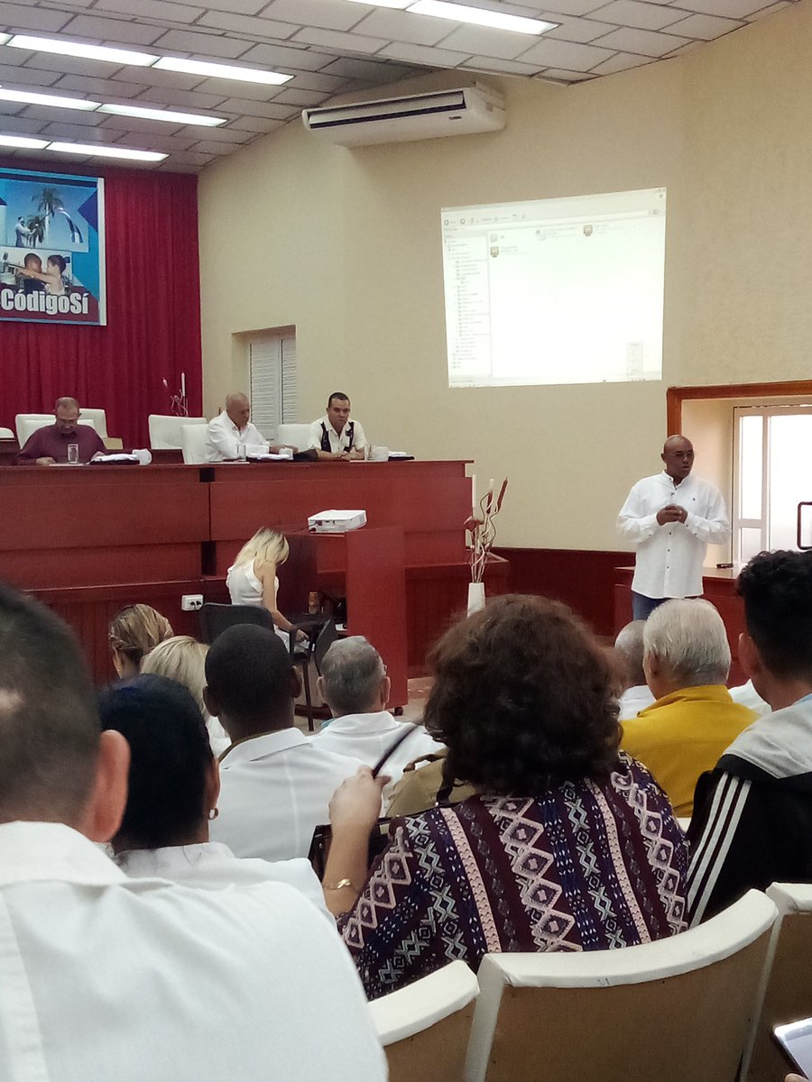 Marleni63667617's tweet photo. Se realiza balance de la dirección provincial de salud, del cierre 2023 , donde se exponen y se analizan los principales indicadores de nuestro sector. #LatirPorUn26DeVictorias,#latiravileñodmsciro,#PorCiroRedondoTodo,#LatirAvileño,Dmsciro Policlinico Raul Ortiz,Anabel Ramirez https://t.co/VpvVW8SQB1