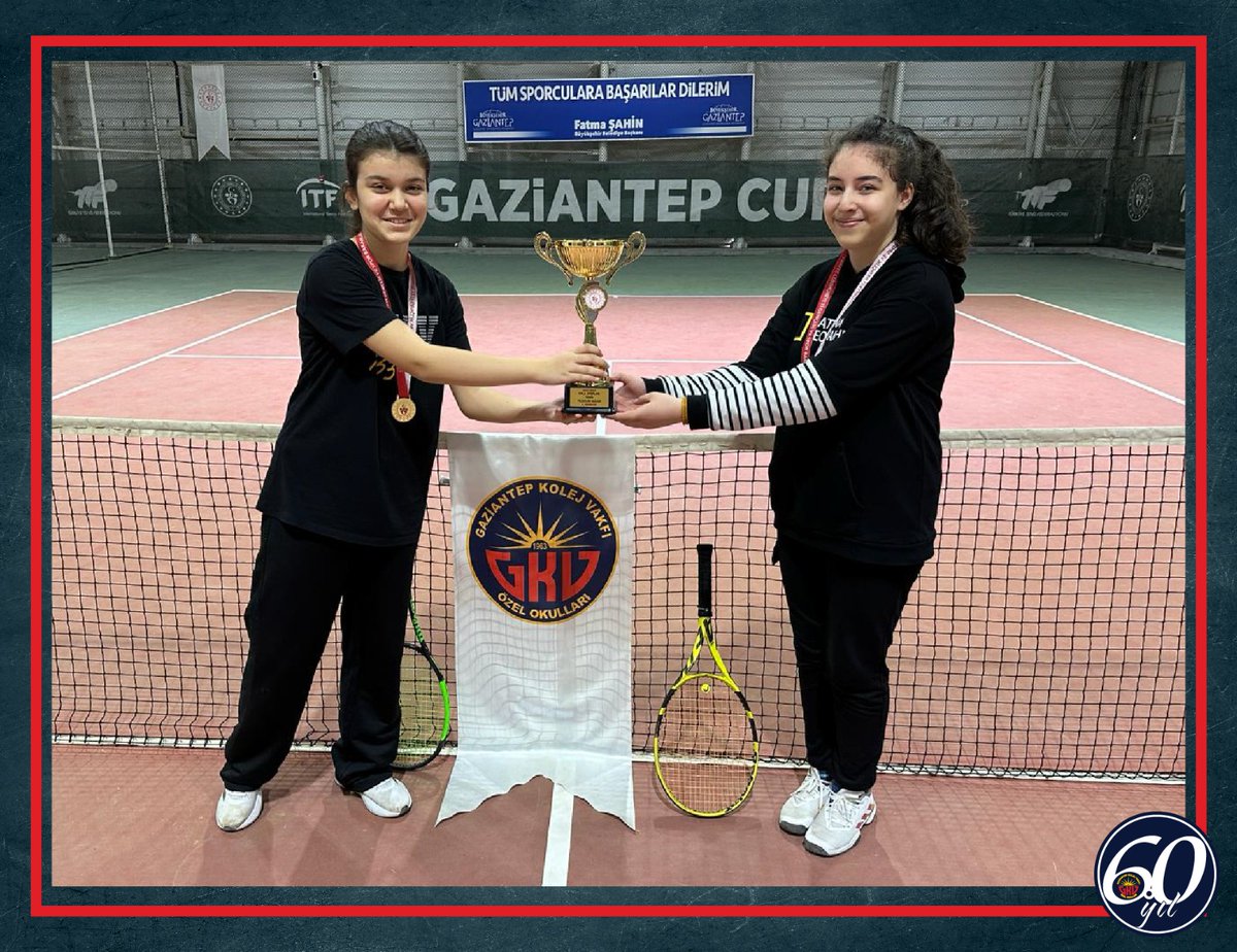GkvKurumsal's tweet photo. 7-13 Şubat 2024 tarihleri arasında Gençlik Spor İl Müdürlüğü Okul Sporları tarafından düzenlenen Yıldız Kızlar Tenis müsabakalarında GKV Özel Ortaokulu Öğrencilerimiz Beren KALYONCU, İpek TAŞKIRAN takım halinde il şampiyonu olarak grup müsabakalarında gitmeye hak kazanmıştır. https://t.co/dpHgtg5VDx